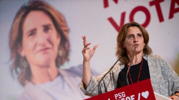 Teresa Ribera, durante un acto electoral en Vigo.