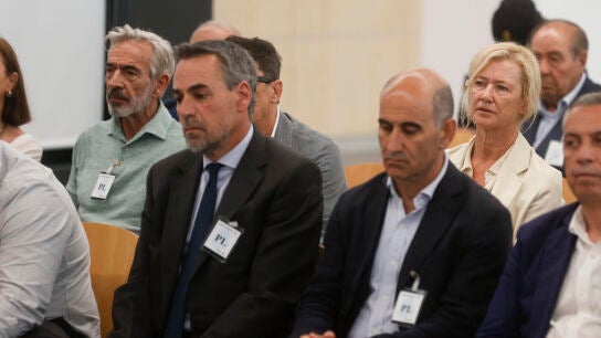 Imanol Arias y Ana Duato en el banquillo de los acusados del juicio Nummaria por presunto fraude a Hacienda en la sede de la Audiencia Nacional 