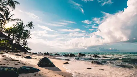 ¿Por qué unas playas son de arena y otras de piedra? ¿Por qué unas playas son de arena y otras de piedra?