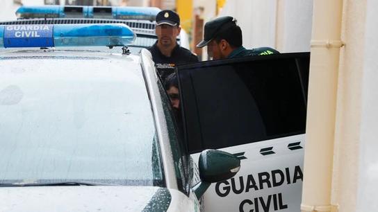 Kevin, uno de los acusados por el asesinato de Borja Villacís, sale detenido del Juzgado de Illescas Kevin, uno de los acusados por el asesinato de Borja Villacís, sale detenido del Juzgado de Illescas