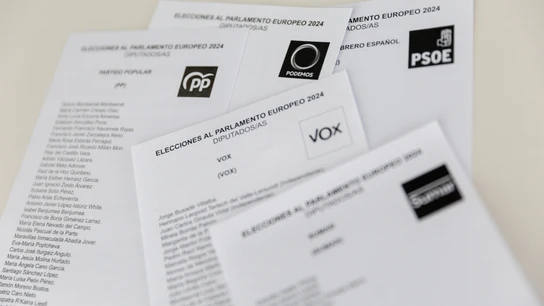 Papeletas de las diferentes formaciones que se presentan a las elecciones europeas en España en 2024 Papeletas de las diferentes formaciones que se presentan a las elecciones europeas en España en 2024