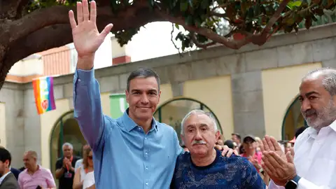 Pedro Sánchez con Pepe Álvarez