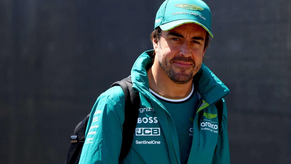 Fernando Alonso, sonriente