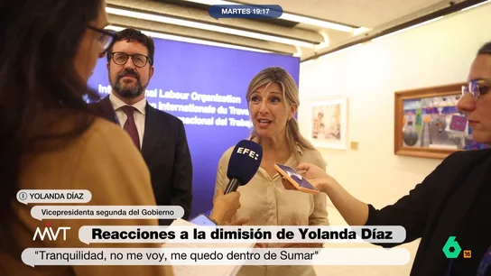 Iñaki López, al escuchar a Yolanda Díaz: "Me encanta cuando ya hablan de sí mismos en tercera persona" "Yolanda Díaz seguirá formando parte de la ejecutiva de Sumar", afirma la vicepresidenta del Gobierno tras dimitir como coordinadora de la formación. Una expresión ante la que Iñaki López reacciona en este vídeo de Más Vale Tarde.