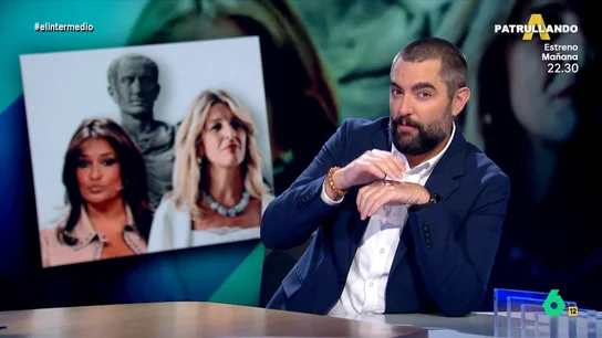 Dani Mateo 'anuncia' que Yolanda Díaz ha entrado en el selecto club de Aída Nízar: "Gente que habla en tercera persona" Dani Mateo 'anuncia' que Yolanda Díaz ha entrado en el selecto club de Aída Nízar: "Gente que habla en tercera persona"