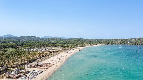 Riviera Francesa. Costa Azul. Playa de Pampelonne Riviera Francesa. Costa Azul. Playa de Pampelonne