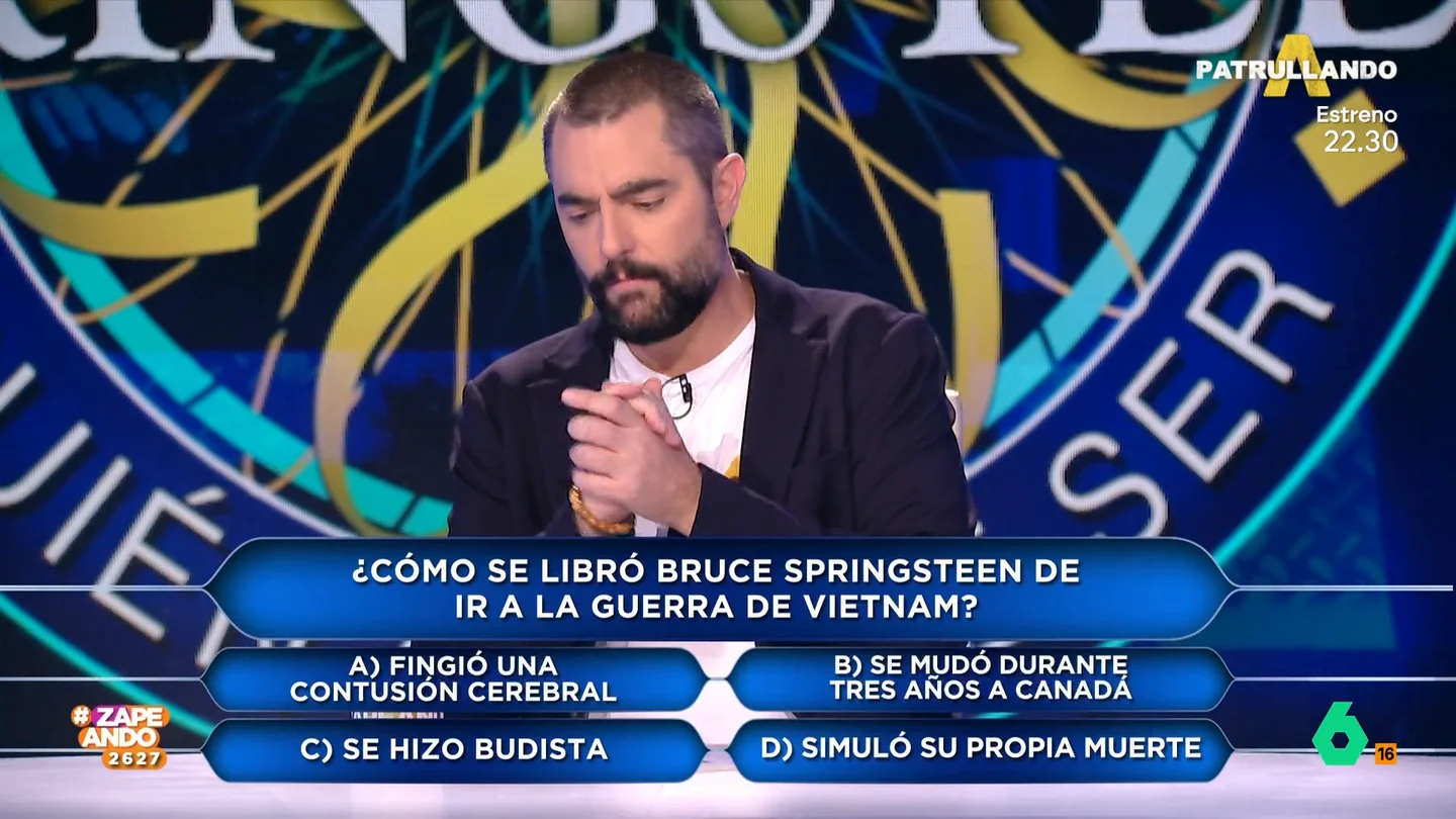 ¿Por qué le llaman 'The Boss'? ¿Cómo se libró de ir a Vietnam?: las curiosidades más sorprendentes de Bruce Springsteen Bruce Springsteen vuelve a España con cinco conciertos y en Zapeando aprovechan para descubrir curiosidades sobre 'The Boss ¿Las acertarán todas? Las respuestas de María Gómez, Dani Mateo, Cristina Pedroche y Quique Peinado, en este vídeo.