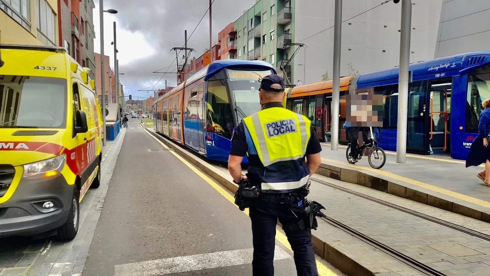 Un agente de la Policía Local de La Laguna. 