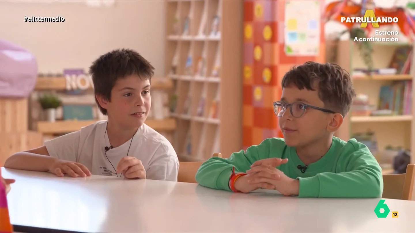 Un niño le cuenta a Thais Villas por qué los profesores deben dibujar bien: "A veces no se distingue un perro de un gato" Un niño le cuenta a Thais Villas por qué los profesores deben dibujar bien: "A veces no se distingue un perro de un gato"