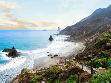 Playa de Benijo, en Tenerife (Islas Canarias) Playa de Benijo, en Tenerife (Islas Canarias)