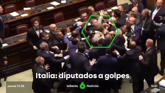 A golpes en el parlamento italiano