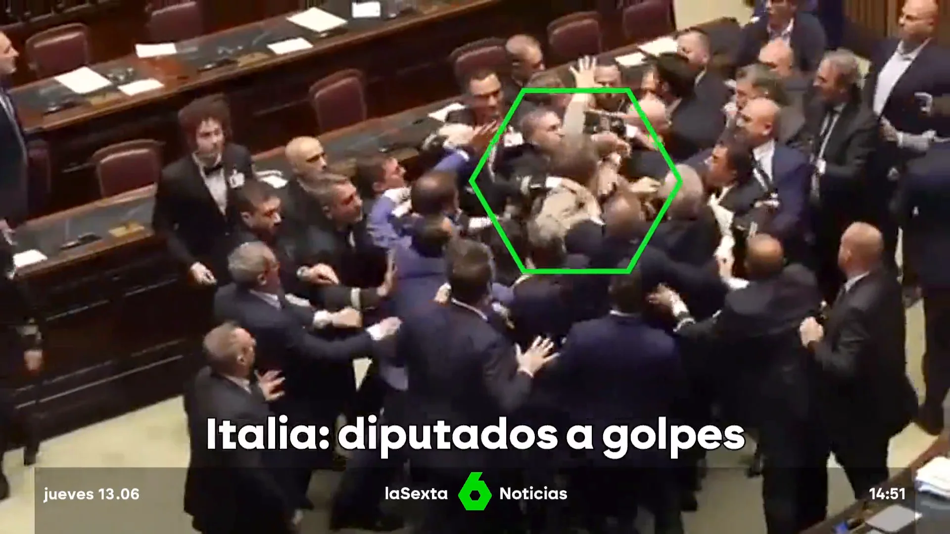 A golpes en el parlamento italiano