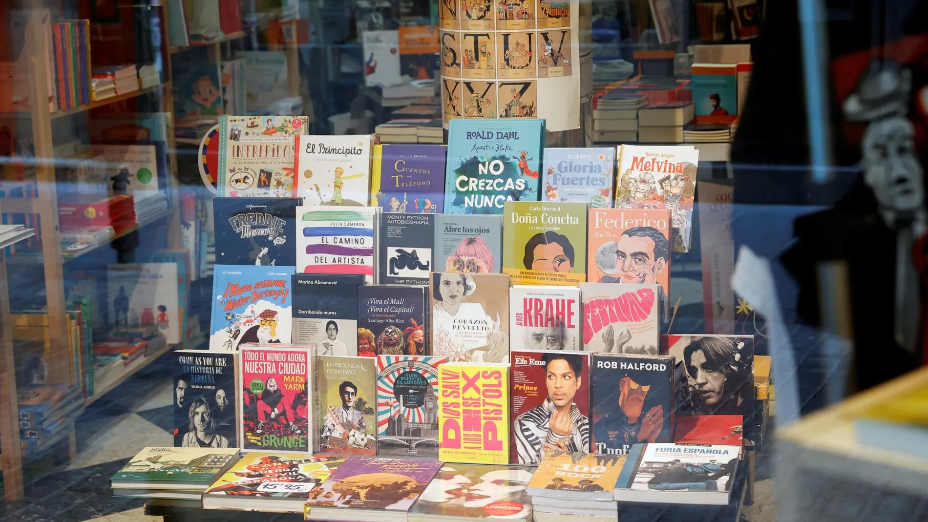 Bono Cultural 2024 | Imagen de archivo del escaparate de una librería.