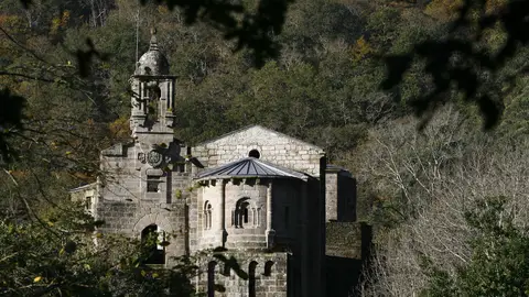 Monasterio de Caaveiro en las Fragas del Eume Monasterio de Caaveiro en las Fragas del Eume