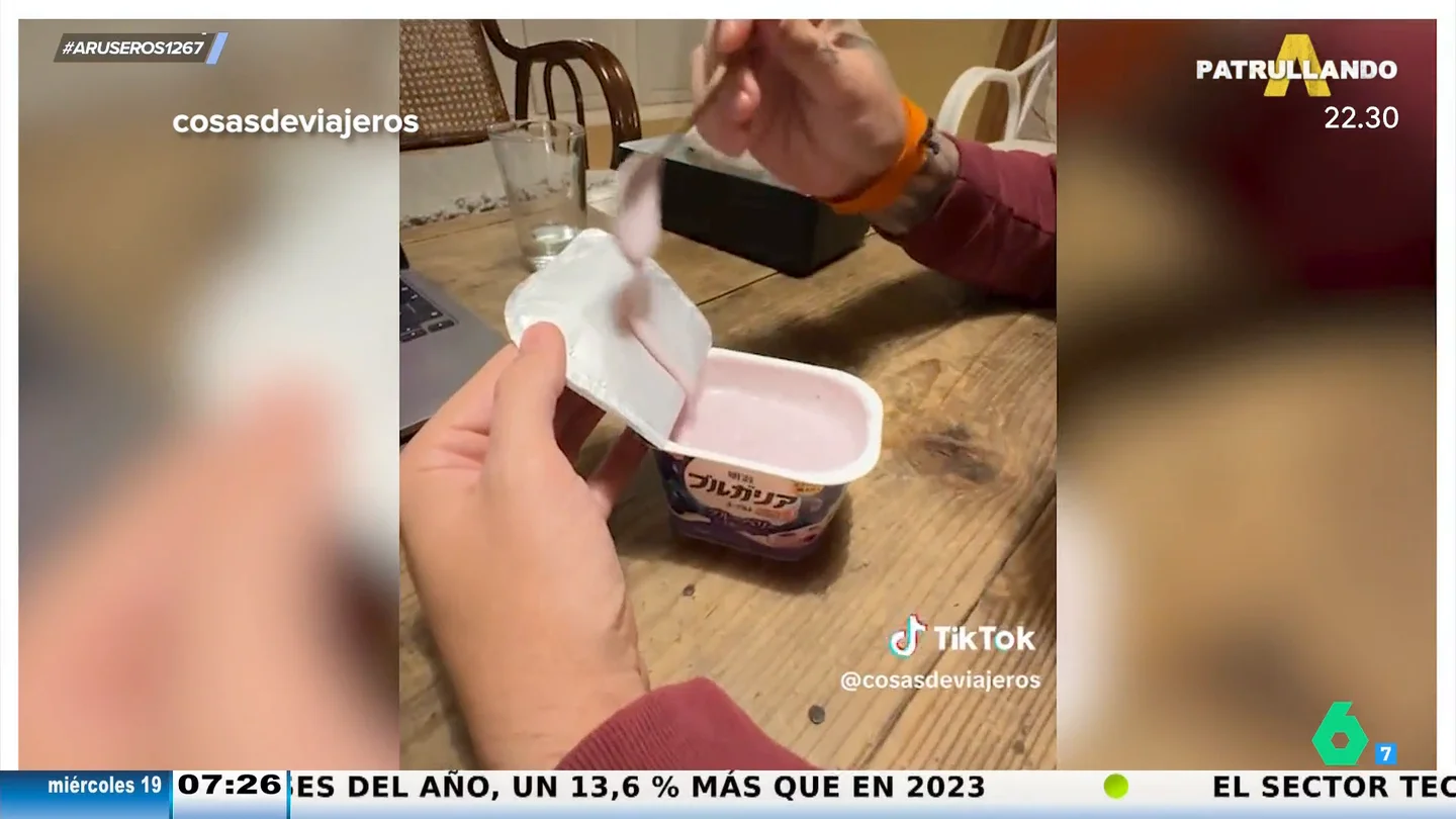 Un tiktoker español alucina con que las tapas de los yogures en Japón sean impermeables: "Van 700 años por delante" Un tiktoker español alucina con que las tapas de los yogures en Japón sean impermeables: "Van 700 años por delante"