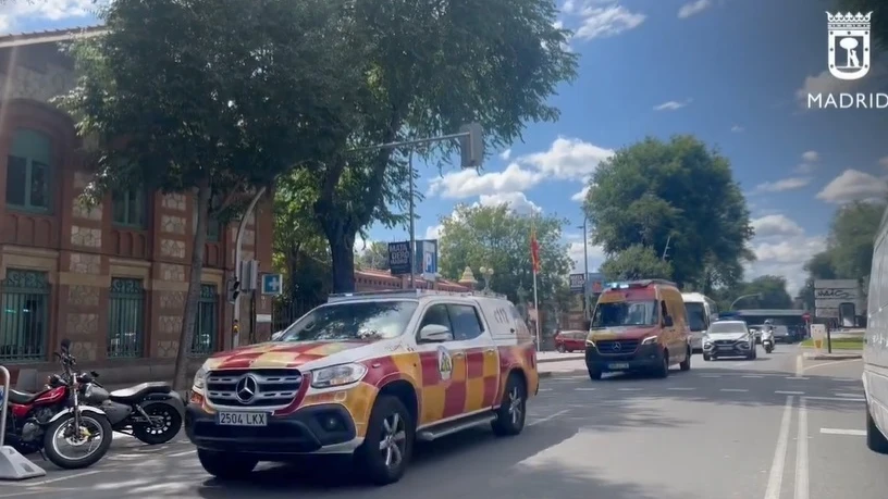 Detenido un hombre con problemas psiquiátricos tras apuñalar a dos mujeres en una plaza de Arganzuela