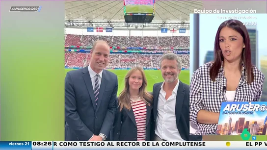 "Va descamisadito, que se ha depilado, le veo muy sexy...". "Va descamisadito, que se ha depilado, le veo muy sexy...".