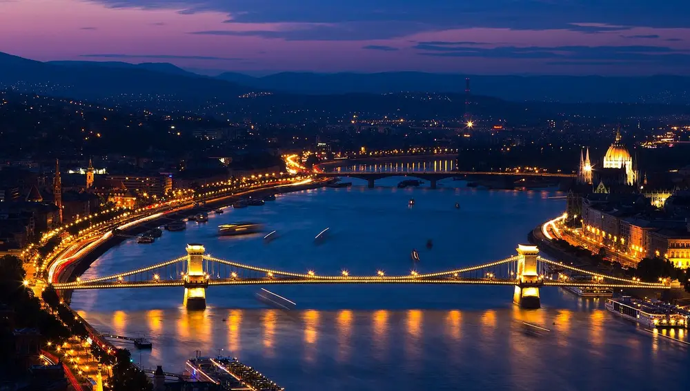 Panorámica del Danubio a su paso por Budapest