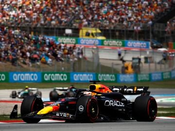 Max Verstappen se vuelve a imponer a Lando Norris para ganar el GP de España