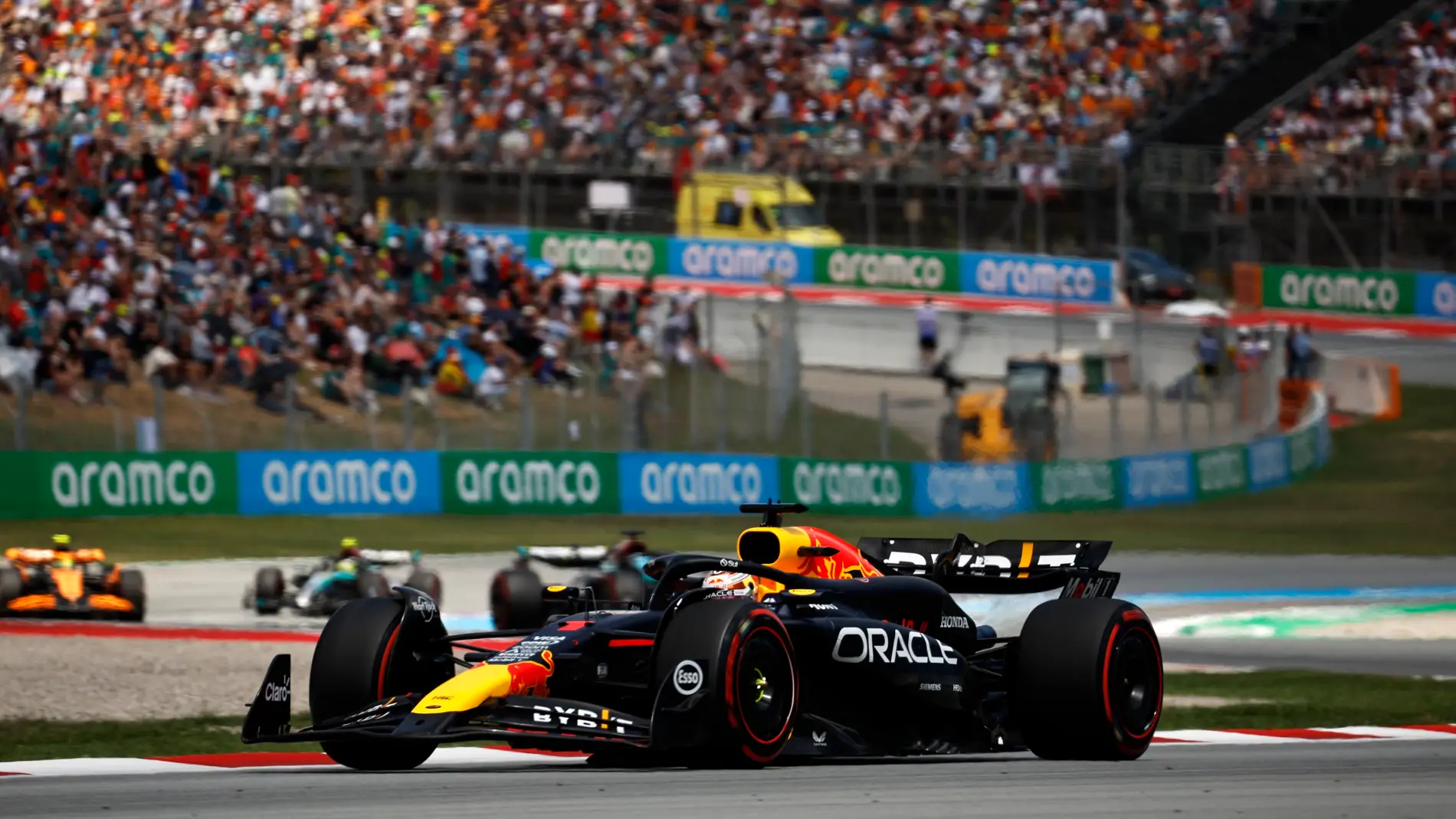 Max Verstappen se vuelve a imponer a Lando Norris para ganar el GP de España