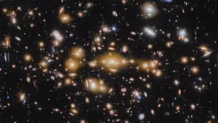 El telescopio James Webb logra capturar los cúmulos estelares más antiguos jamás observados