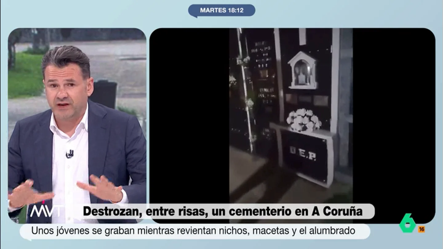 Bea de Vicente explica a qué se enfrentan los jóvenes que destrozaron un cementerio de A Coruña: "Cada nicho es un delito" "Lo siento mucho por los padres, porque no tienen la culpa de lo que les toca en suerte", afirma Iñaki López en este vídeo tras ver cómo un grupo de jóvenes patea entre risas medio centenar de niños en A Coruña para luego subirlo a las redes sociales.