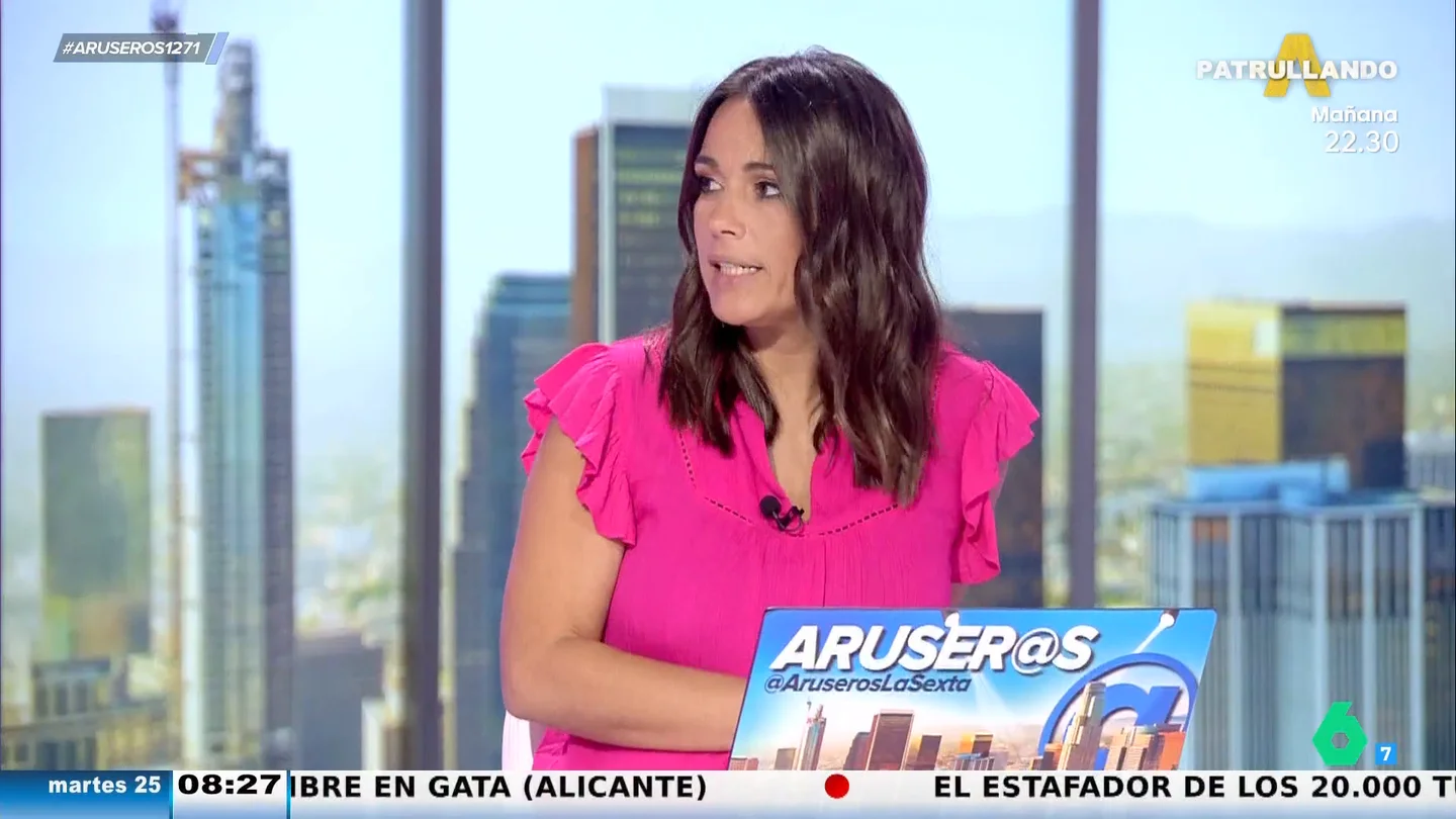 Patricia Benítez deja sin palabras a Rocío Cano al desvelar cómo duerme: "Sin bragas, pero con pantalón" Patricia Benítez deja sin palabras a Rocío Cano al desvelar cómo duerme: "Sin bragas, pero con pantalón"