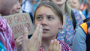 Greta Thunberg, durante la manifestación en Finlandia en la que ha sido detenida