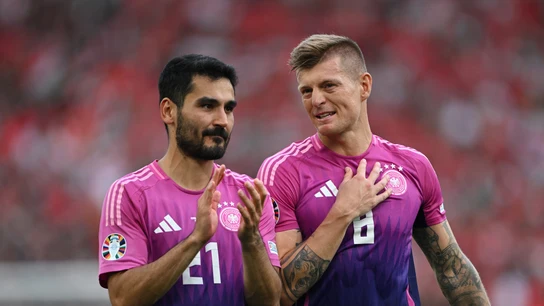 Gundogan y Toni Kroos Gundogan y Toni Kroos