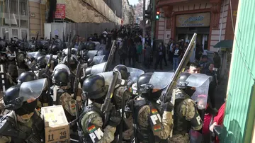 Chronology of the failed coup in Bolivia: tanks and hours of uncertainty in the heart of La Paz Chronology of the failed coup in Bolivia: tanks and hours of uncertainty in the heart of La Paz