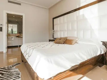Una habitación de hotel Una habitación de hotel