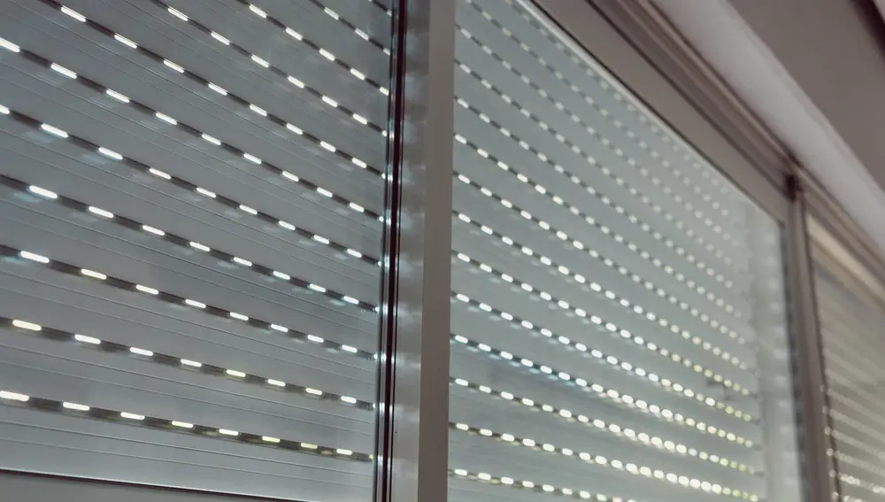 Persianas bajadas Persianas bajadas