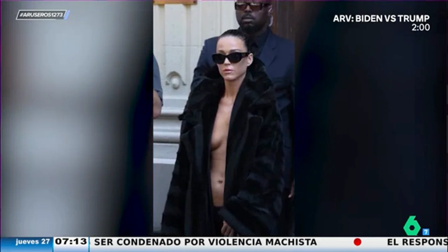 Katy Perry impacta en la Semana de la Moda de París con su sorprendente escote Katy Perry impacta en la Semana de la Moda de París con su sorprendente escote