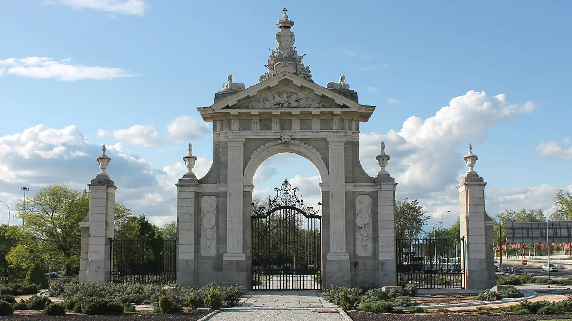 Puerta de Hierro. Madrid Puerta de Hierro. Madrid