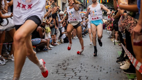Carrera de tacones de Madrid durante el Orgullo de 2023. Carrera de tacones de Madrid durante el Orgullo de 2023.