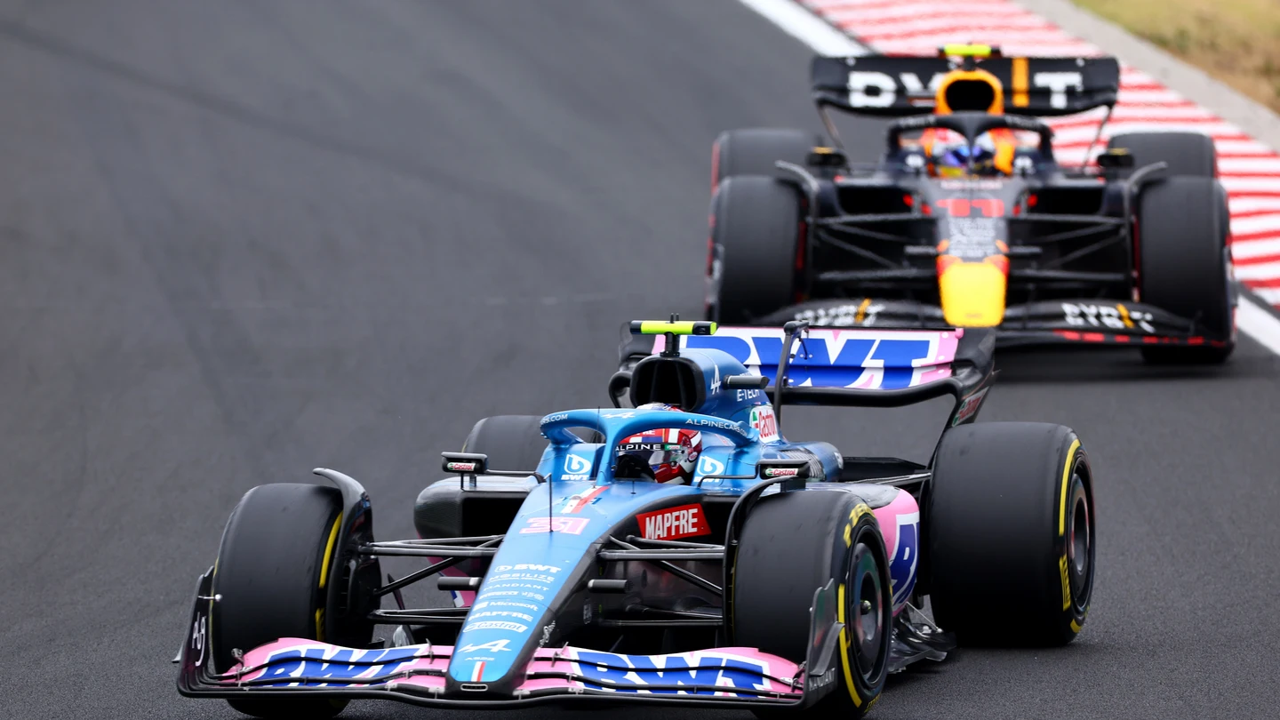 Esteban Ocon y Sergio Pérez Esteban Ocon y Sergio Pérez