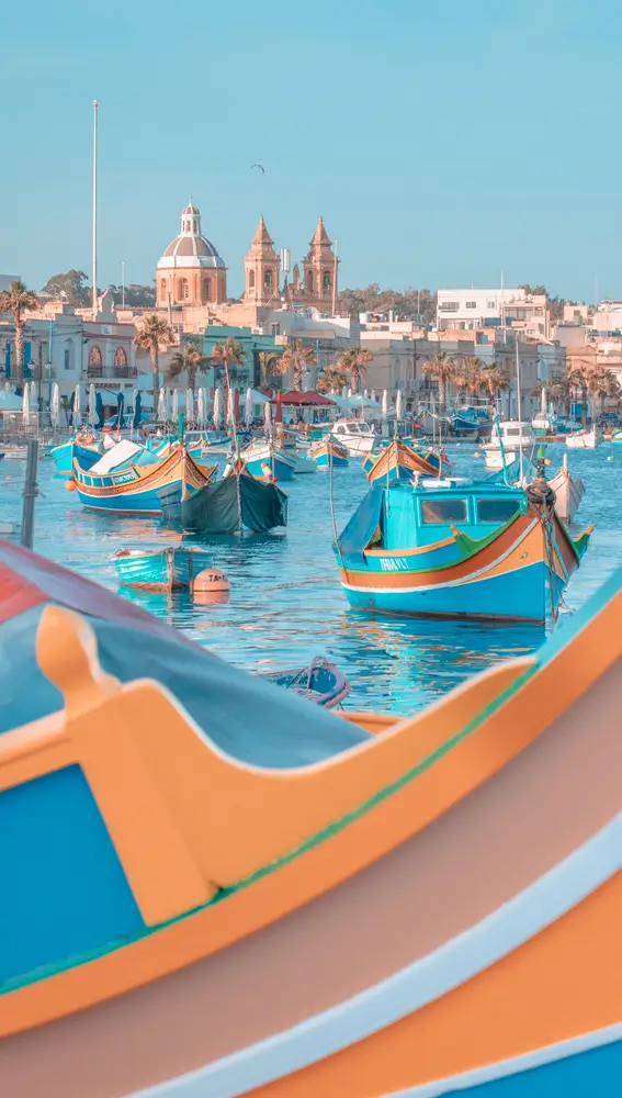 Luzzus en Marsaxlokk Luzzus en Marsaxlokk