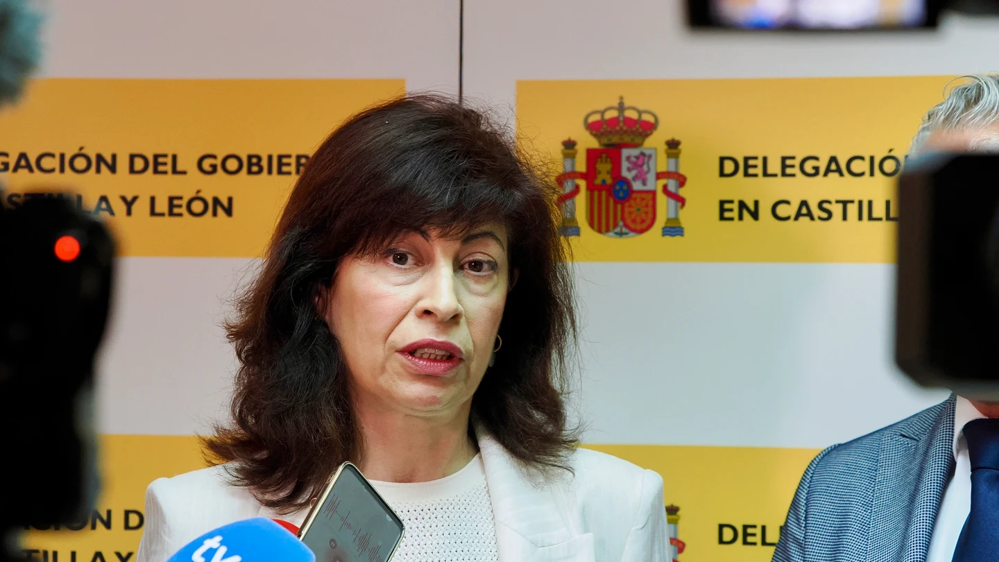 La ministra de Igualdad, Ana Redondo, atiende a los medios de comunicación La ministra de Igualdad, Ana Redondo, atiende a los medios de comunicación