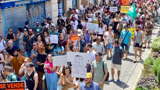 Manifestación en Málaga contra los pisos turísticos Manifestación en Málaga contra los pisos turísticos