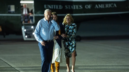 Joe Biden, a su llegada a la base aérea McGuire de Nueva Jersey Joe Biden, a su llegada a la base aérea McGuire de Nueva Jersey