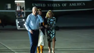 Joe Biden, a su llegada a la base aérea McGuire de Nueva Jersey