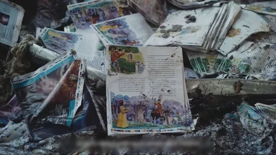 Libros ucranianos arrasados por Rusia Libros ucranianos arrasados por Rusia