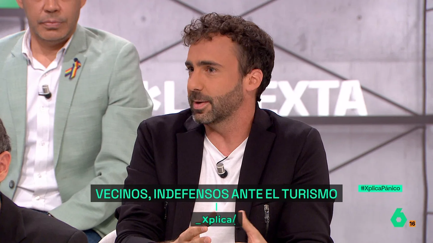 XPLICA Alberto Sotillos, sobre el turismo masivo: "Es más fácil que podamos pasar una noche en cualquier ciudad del mundo que poder vivir en nuestro barrio" XPLICA Alberto Sotillos, sobre el turismo masivo: "Es más fácil que podamos pasar una noche en cualquier ciudad del mundo que poder vivir en nuestro barrio"