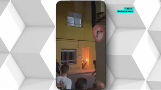 Un toro en llamas dentro de una vivienda en Castellón Un toro en llamas dentro de una vivienda en Castellón