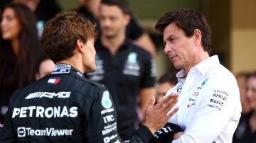 Toto Wolff y George Russell