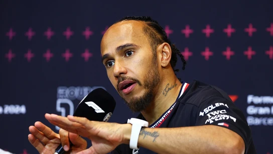 Lewis Hamilton, ante los medios Lewis Hamilton, ante los medios