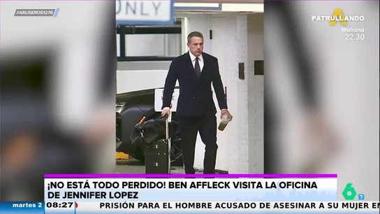 Pillan a Ben Affleck visitando los estudios de Jennifer López con un traje Pillan a Ben Affleck visitando los estudios de Jennifer López con un traje