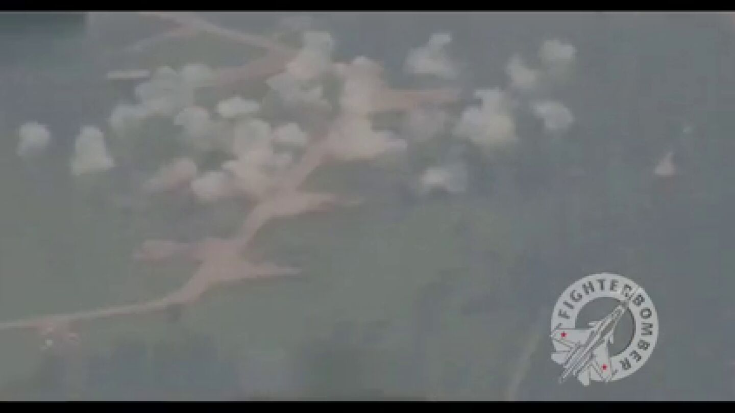 Así ha destruido Rusia varios aviones ucranianos en la base ucraniana de Myhrgorod 