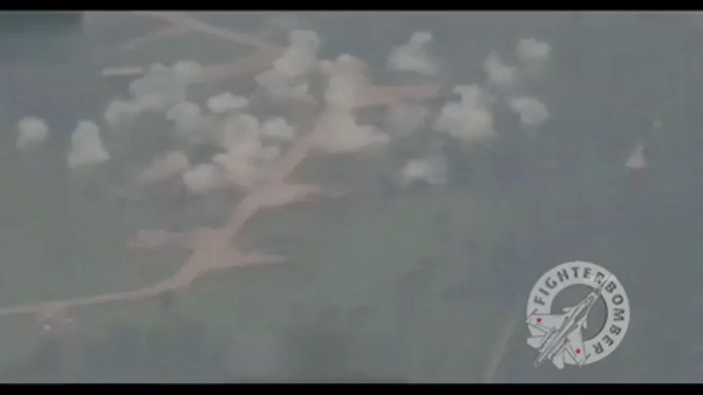 Así ha destruido Rusia varios aviones ucranianos en la base ucraniana de Myhrgorod Así ha destruido Rusia varios aviones ucranianos en la base ucraniana de Myhrgorod