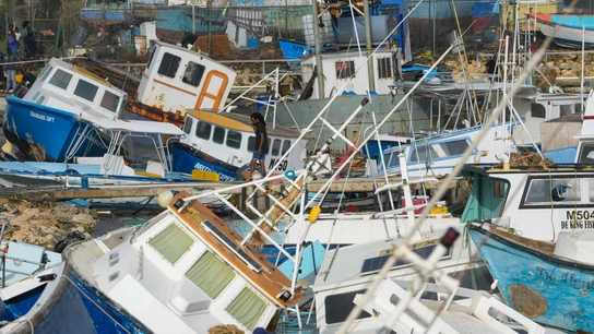Barcos pesqueros destrozados tras el paso del huracán Beryl en Bridgetown Fisheries (Barbados) Barcos pesqueros destrozados tras el paso del huracán Beryl en Bridgetown Fisheries (Barbados)